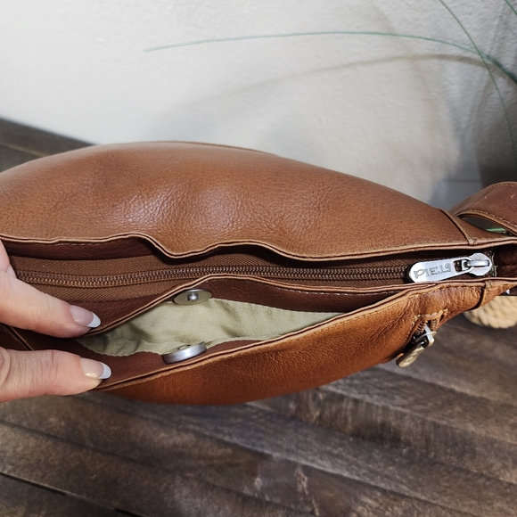 Piel Full Grain Cowhide Leather Bucket Bag - Picture 8 of 17